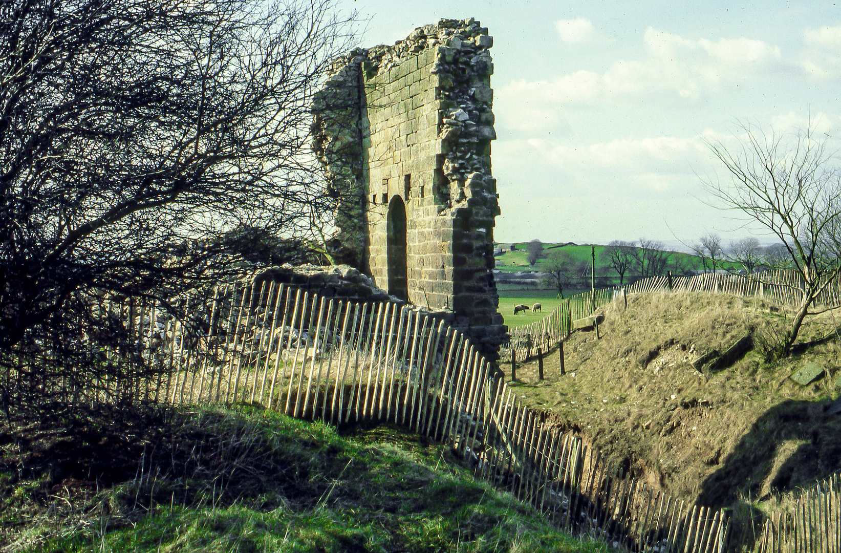 Old End Mine Crich Dec 1979 Local farmer threw whole down the shaft